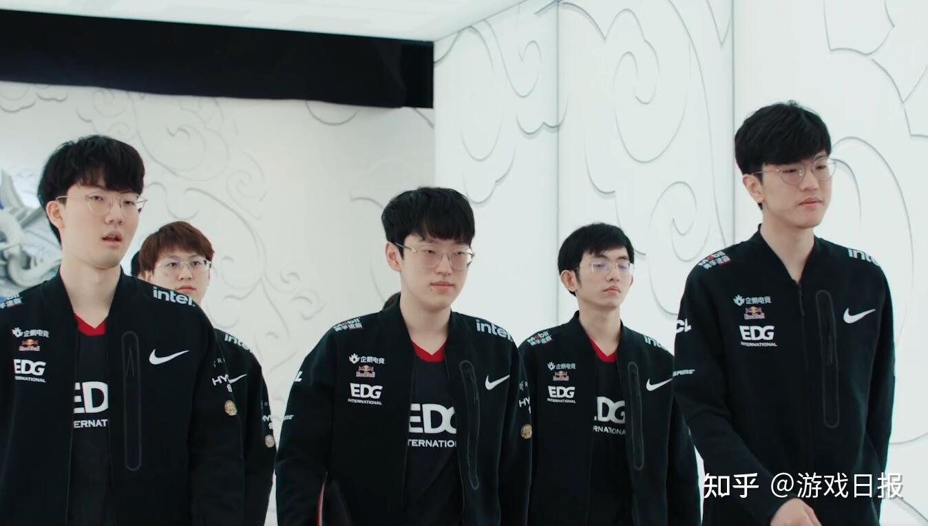 了上半场的 了上半场的