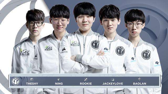 足球从不缺 足球从不缺