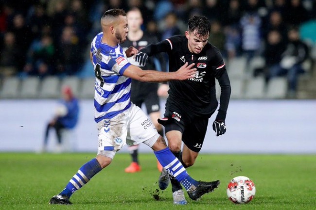 场比赛中 场比赛中