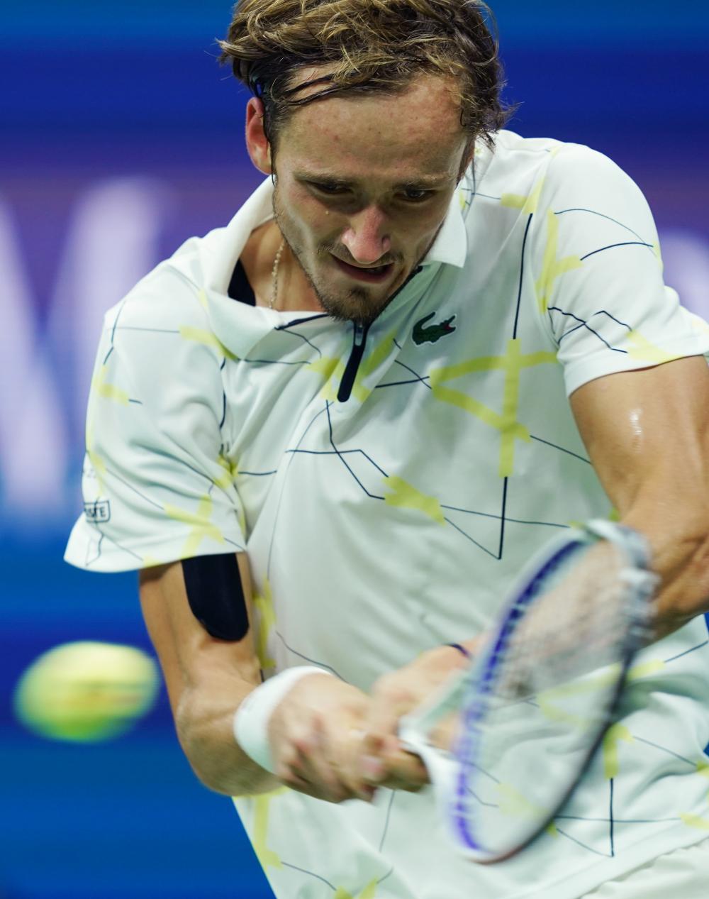 中称霸球场 中称霸球场