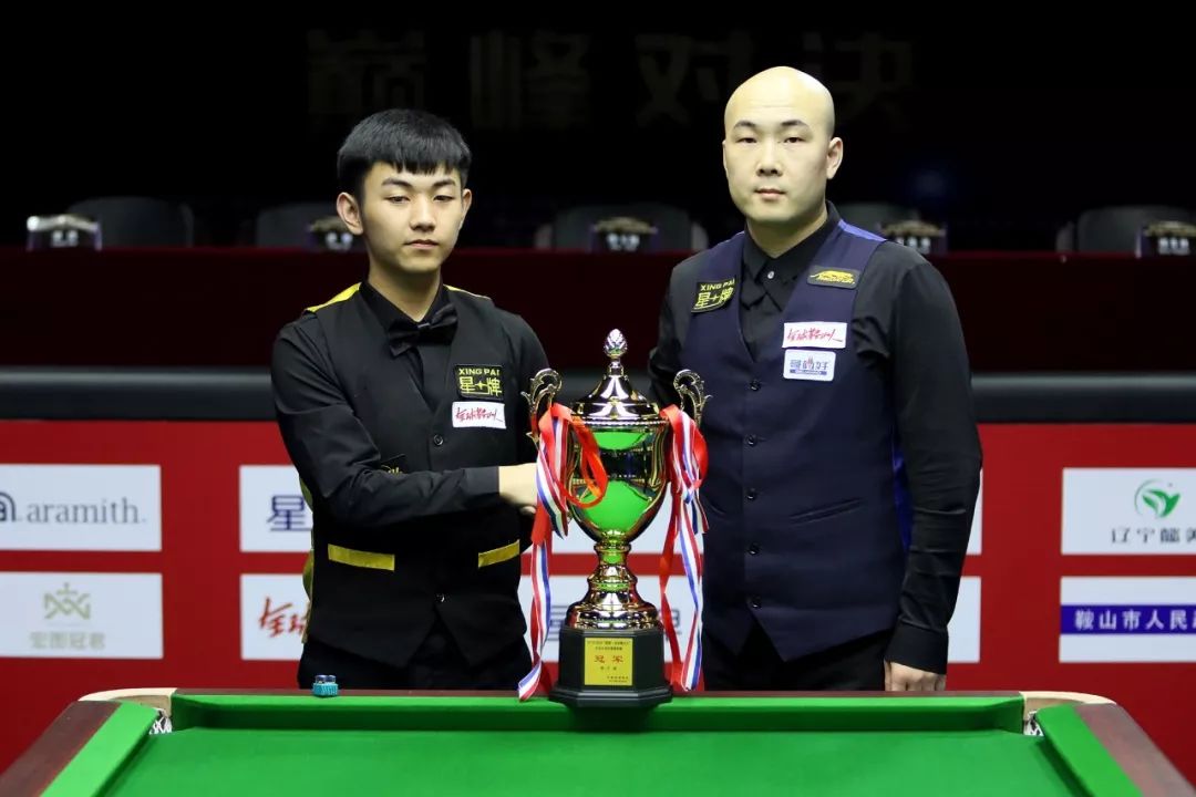 火队的顶梁 火队的顶梁