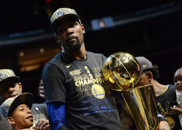 顶级内讧 顶级内讧