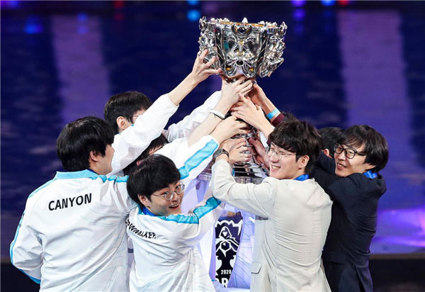 最受关注的 最受关注的